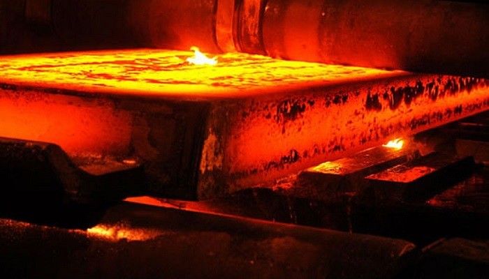 ظرفیت زنجیره تولید فولاد به 150 میلیون تن تا پایان سال 96 می‌رسد